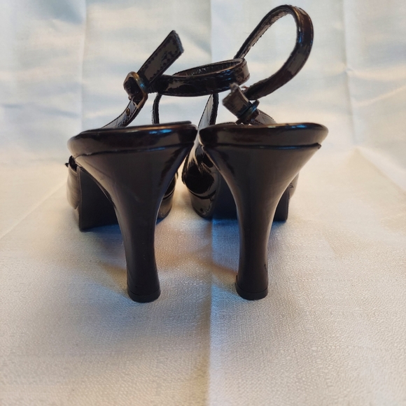 Maurices Brown Leather Heels with ankle strap Size 9M - Picture 3 of 9